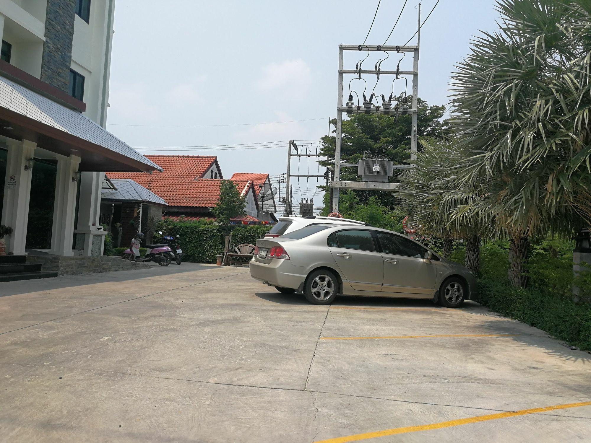 纳莱伊亚拉宫殿酒店【SHA Extra Plus】 Ban Sa Maklua 外观 照片